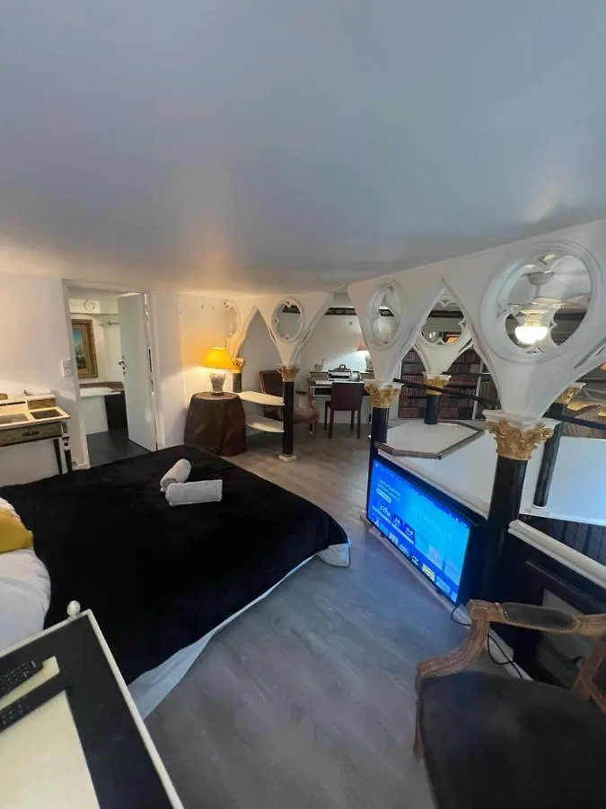 Av Montaigne Champs Elysee 巴黎